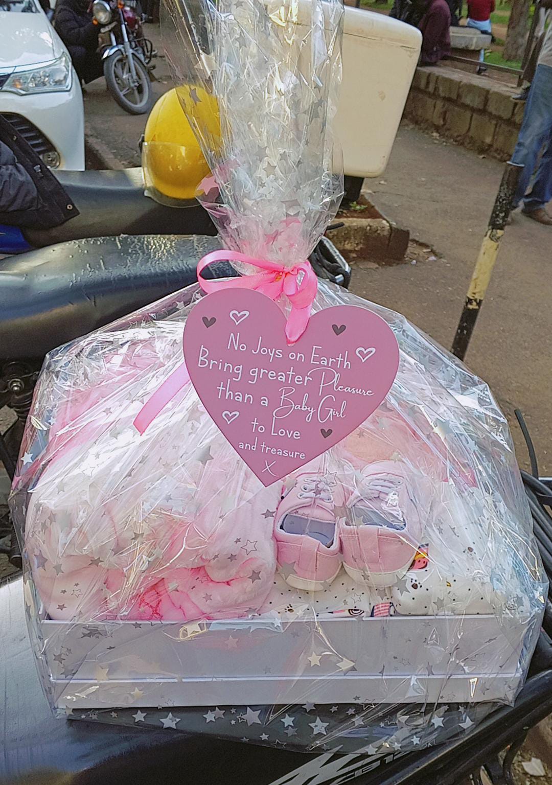 Adorable baby girl hamper Adorable baby girl hamper