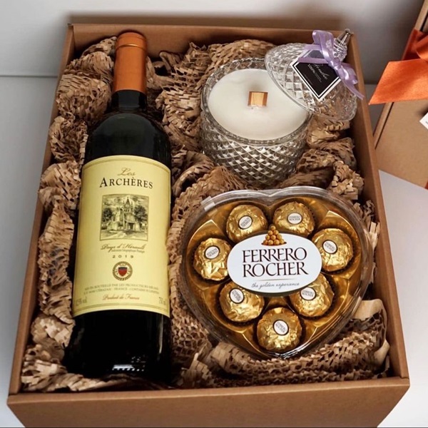 Wine and Chocolate hampers